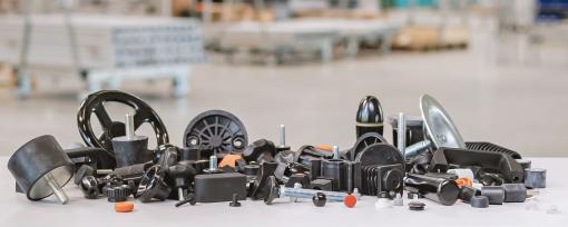 Příslušentví pro stroje a nábytek